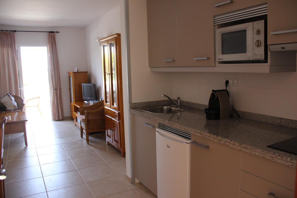 Apartamento Es Calo Cameră foto
